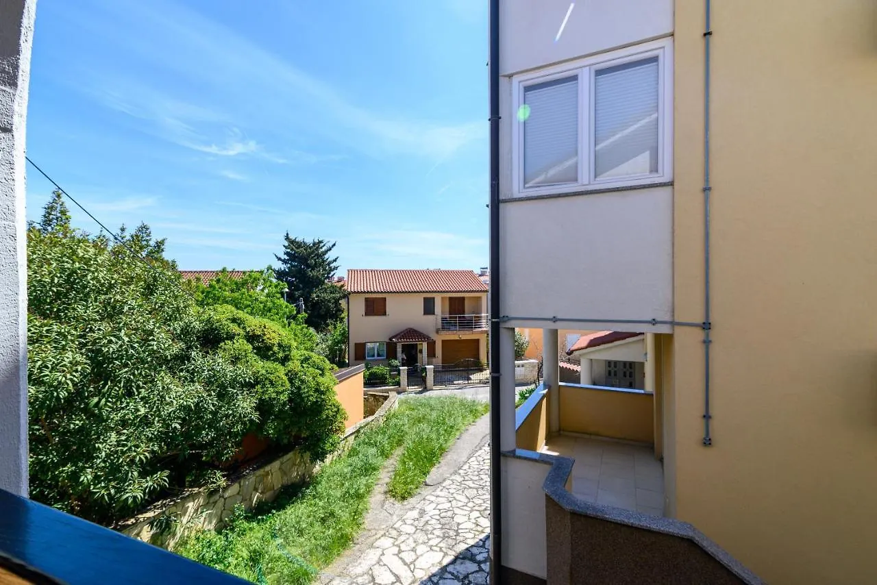 Apartments With A Parking Space Premantura, Medulin - 2228 0*, Premantura