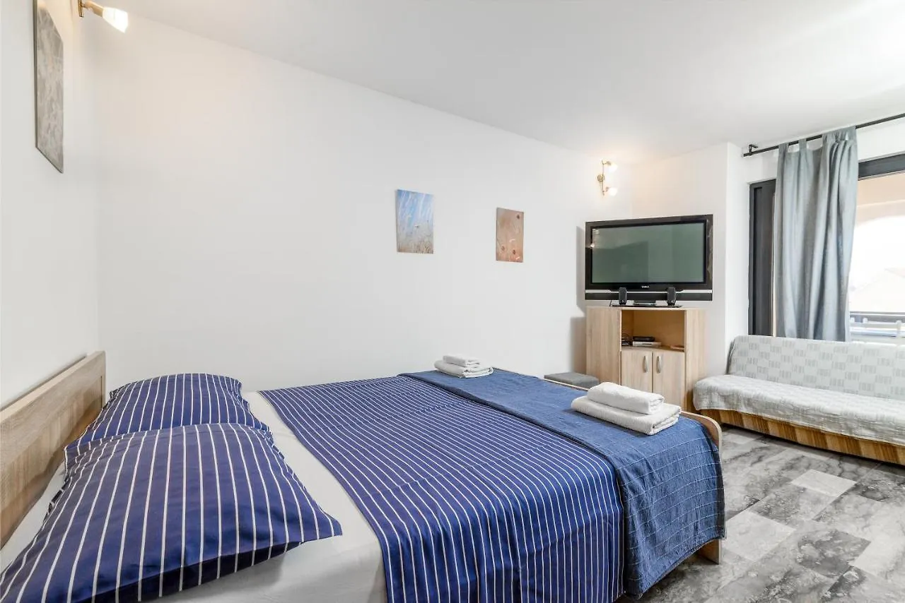 Apartments With A Parking Space Premantura, Medulin - 2228 Croatia