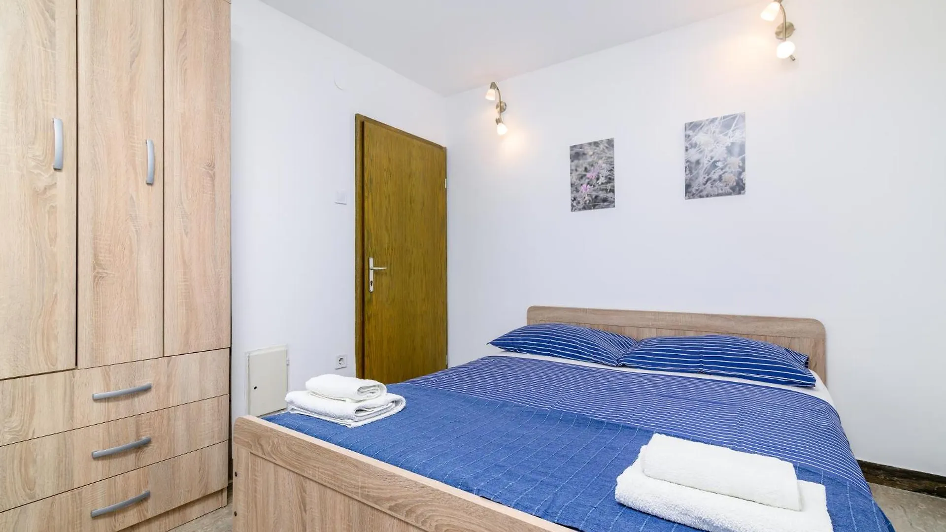 Apartments With A Parking Space Premantura, Medulin - 2228 Croatia