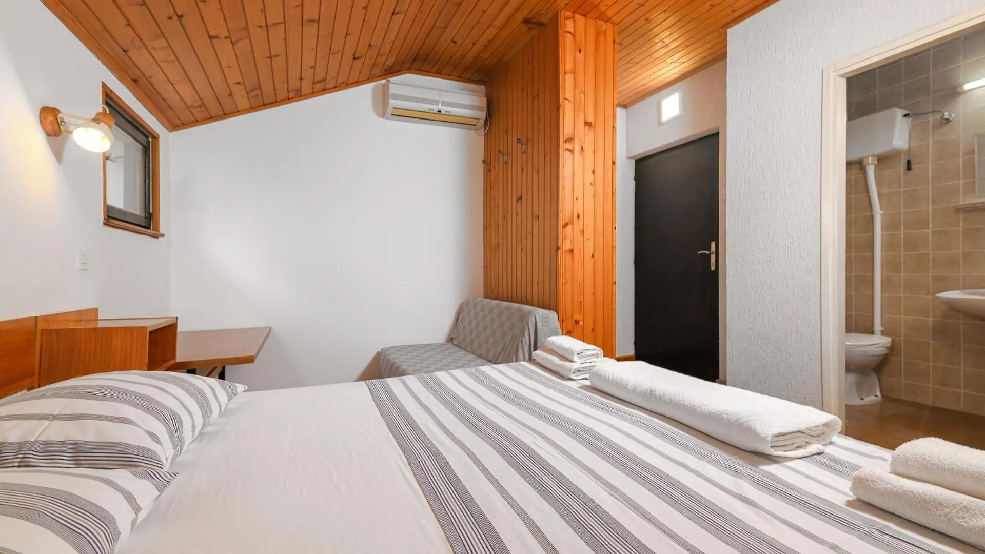 Apartments With A Parking Space Premantura, Medulin - 2228 Croatia